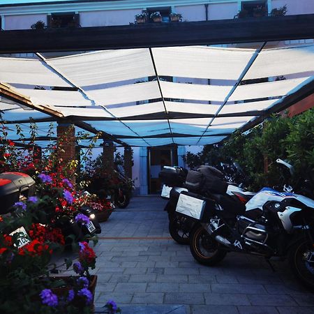 Hotel Pisacane Sapri Buitenkant foto