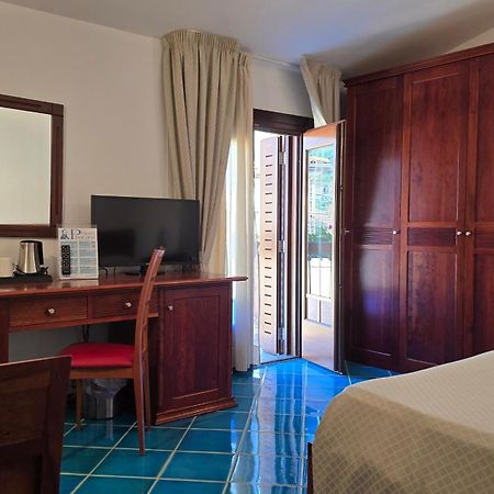 Hotel Pisacane Sapri Buitenkant foto
