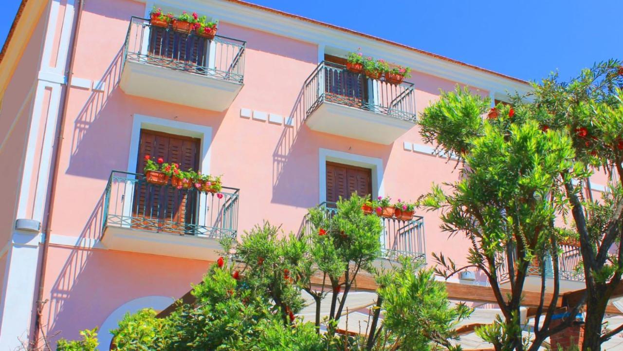 Hotel Pisacane Sapri Buitenkant foto