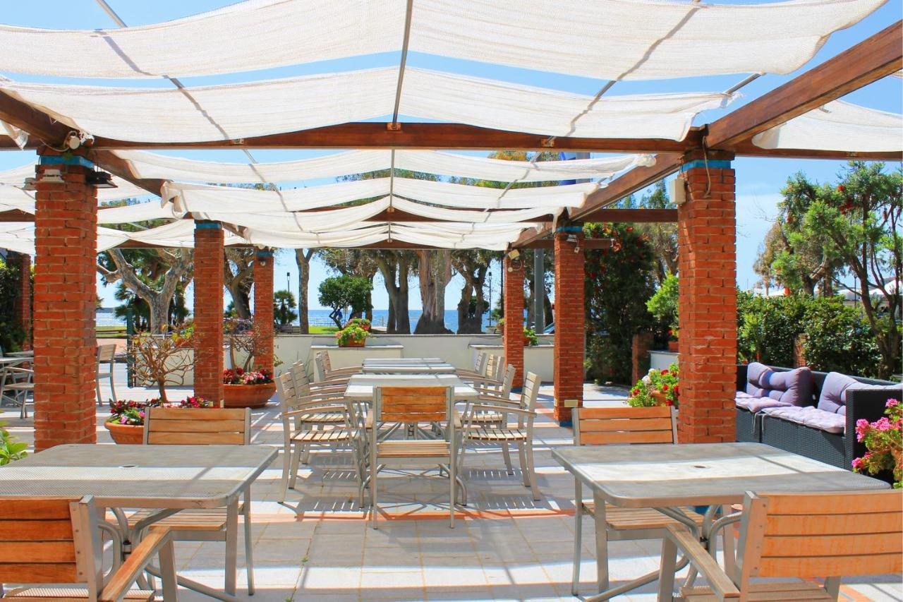 Hotel Pisacane Sapri Buitenkant foto