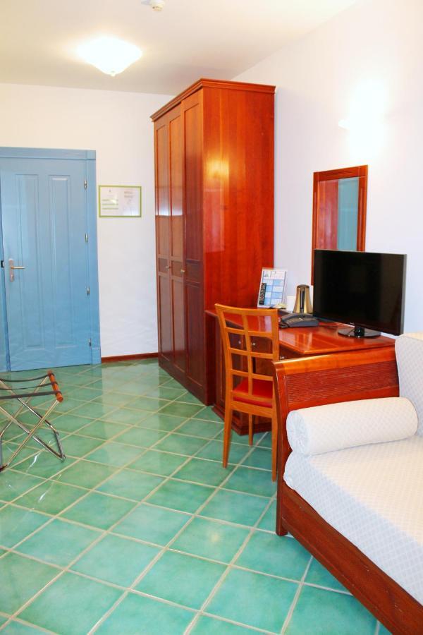 Hotel Pisacane Sapri Buitenkant foto