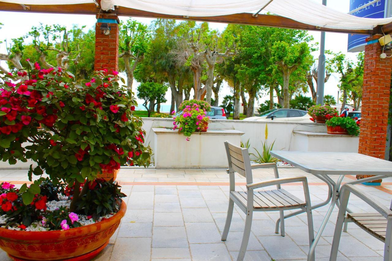 Hotel Pisacane Sapri Buitenkant foto