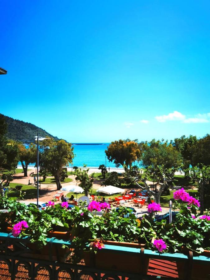 Hotel Pisacane Sapri Buitenkant foto