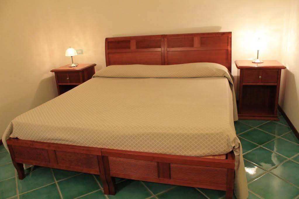 Hotel Pisacane Sapri Buitenkant foto