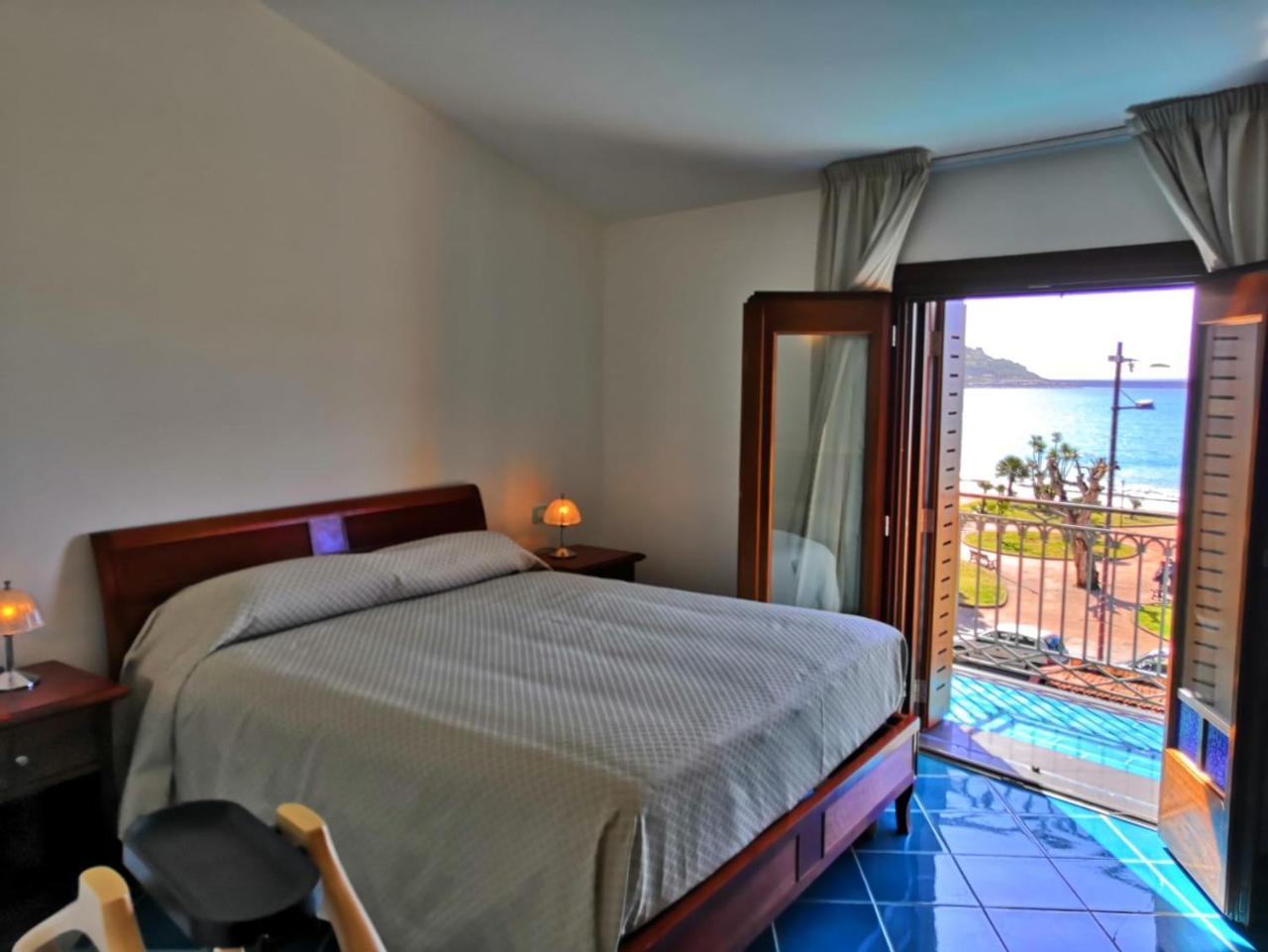 Hotel Pisacane Sapri Buitenkant foto